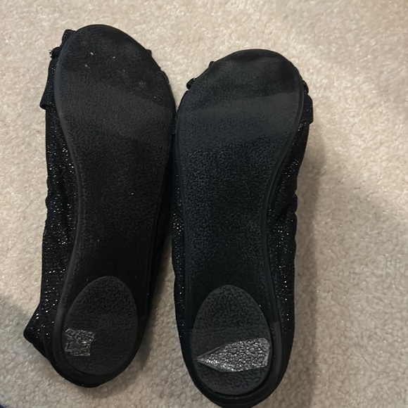 Open toe Black flat sandals - Picture 2 of 3